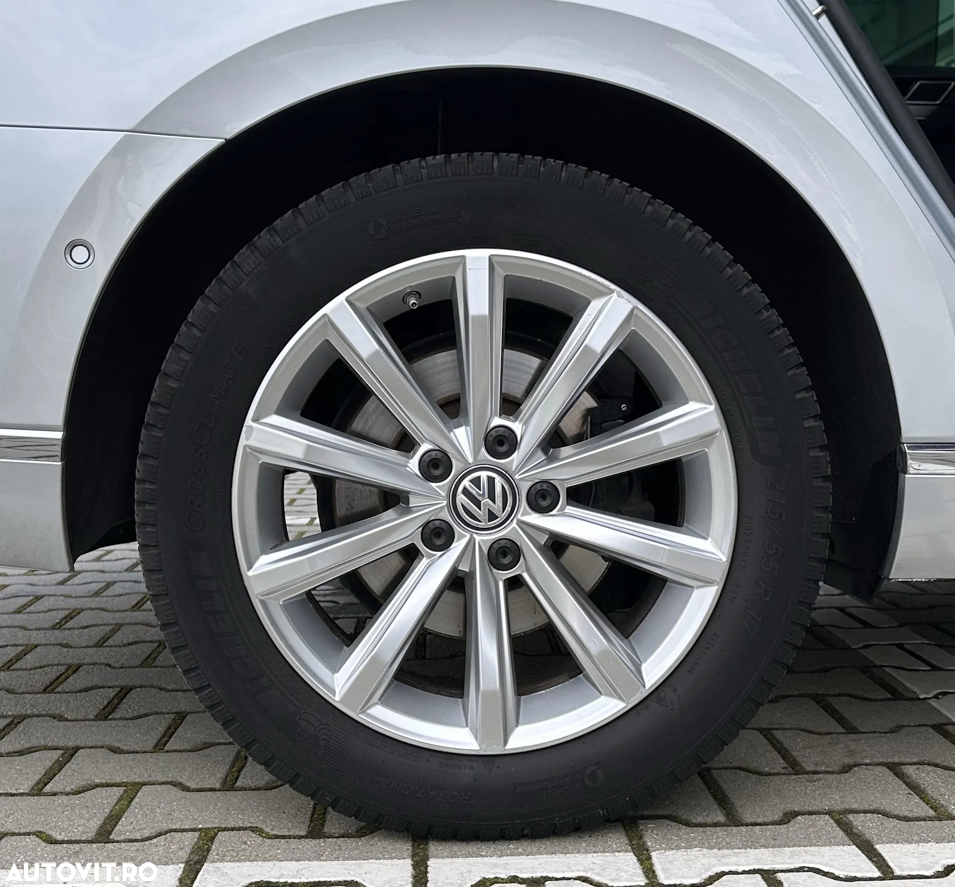 Volkswagen Passat - 31