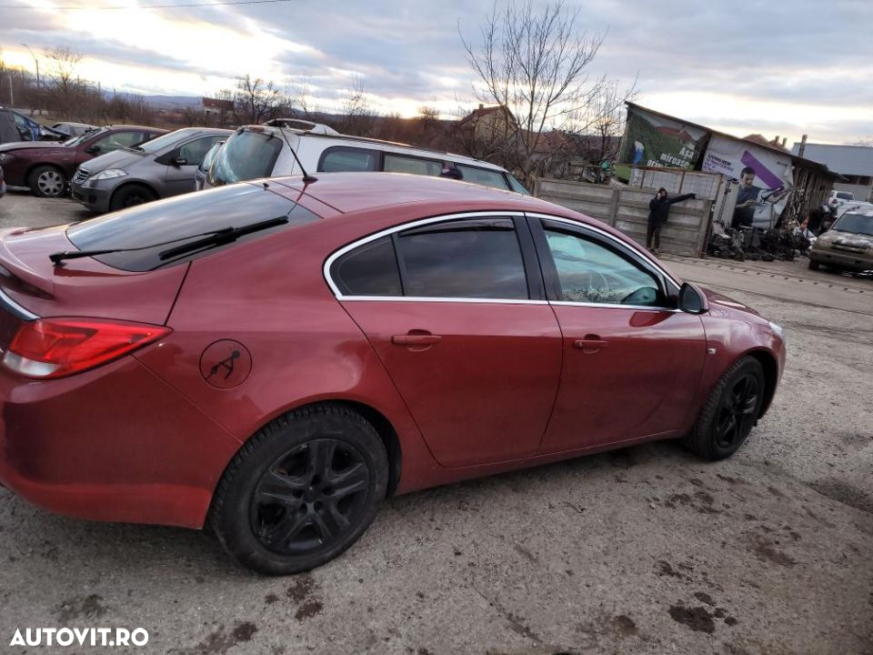 dezmembrez opel insignia - 6