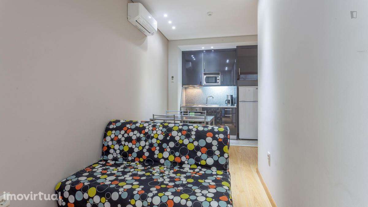 Apartamento com 1 quartos - localizado em Santo Ildefonso Porto - Grande imagem: 3/28