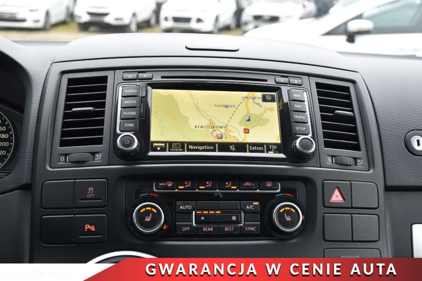 Volkswagen Multivan - 16
