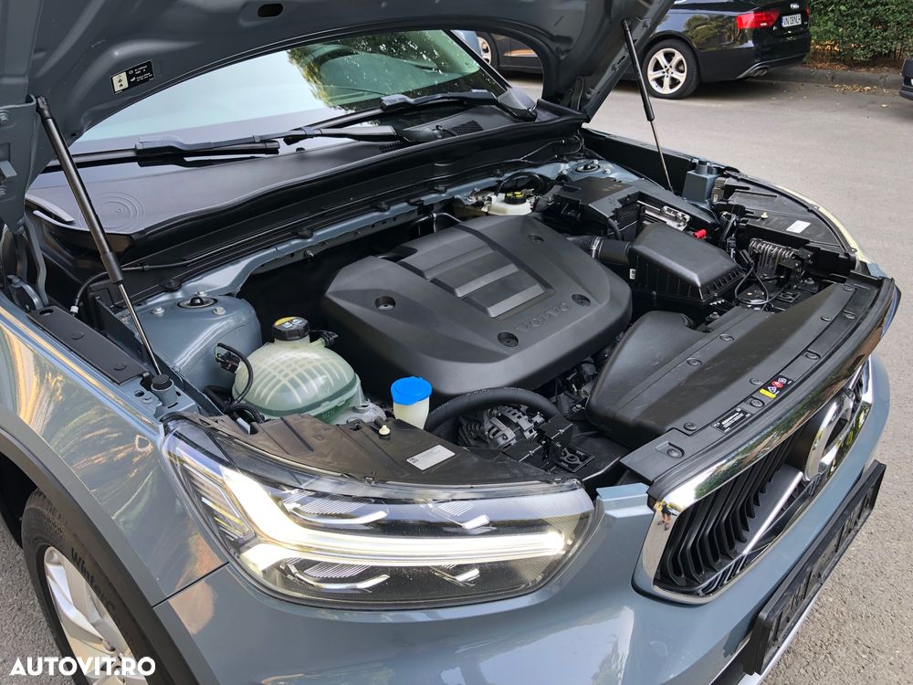 Volvo XC 40 - 35