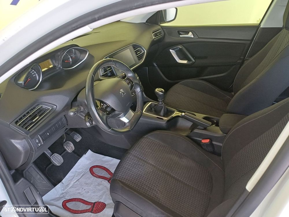 Peugeot 308 1.5 BlueHDi Business Line - 5
