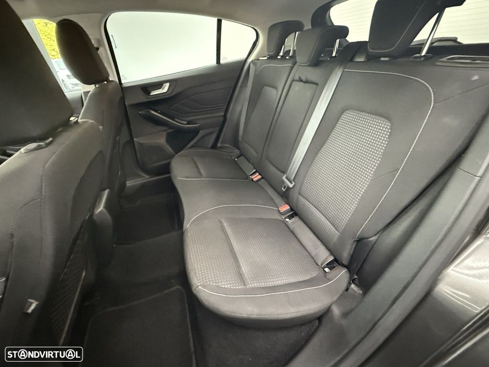 Ford Focus 1.0 EcoBoost MHEV Connected - 9