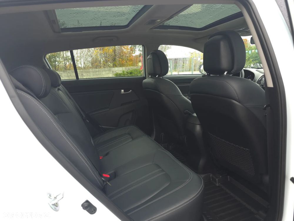 Kia Sportage 2.0 CRDI XL AWD - 13