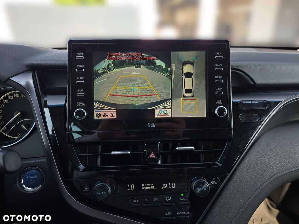Toyota Camry 2.5 Hybrid Executive CVT - 12