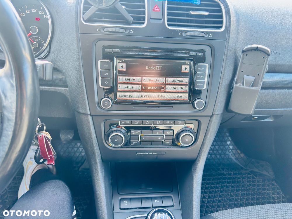 Volkswagen Golf 1.6 TDI DPF Comfortline - 10