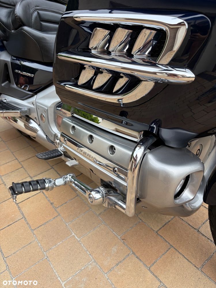 Honda GL - 32