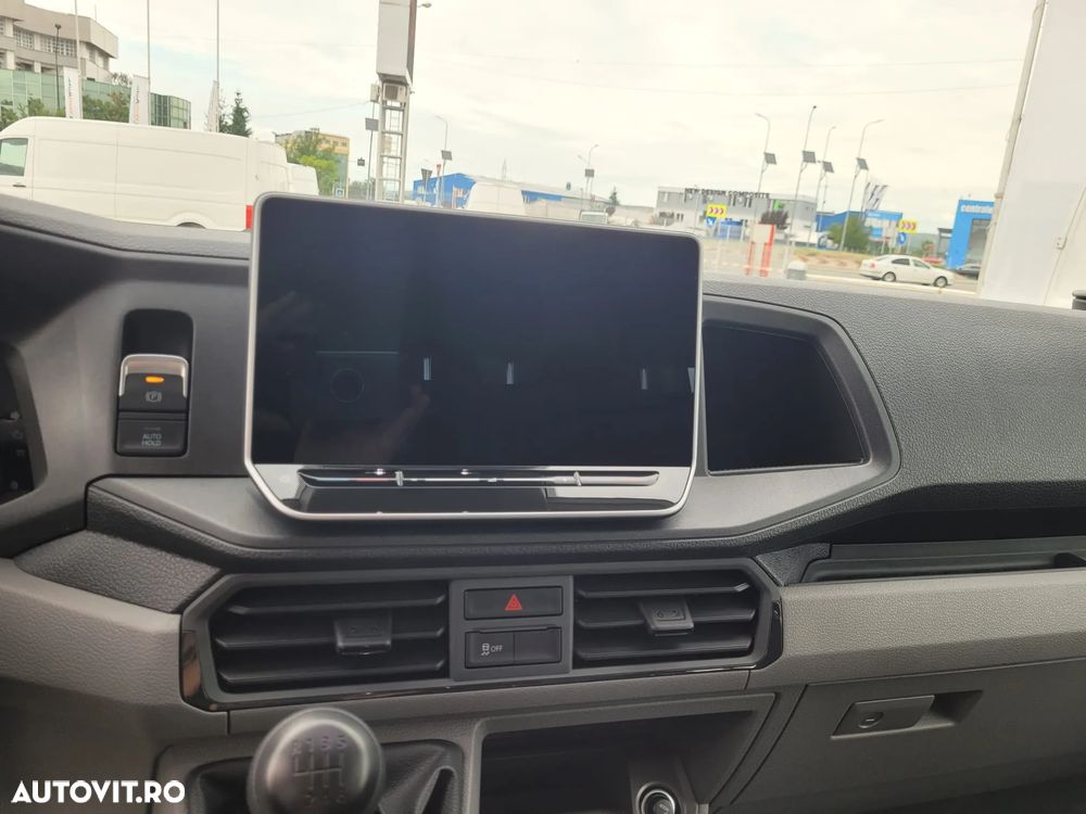 Volkswagen Crafter Dubla Cabina cu bena - 7 locuri - 13