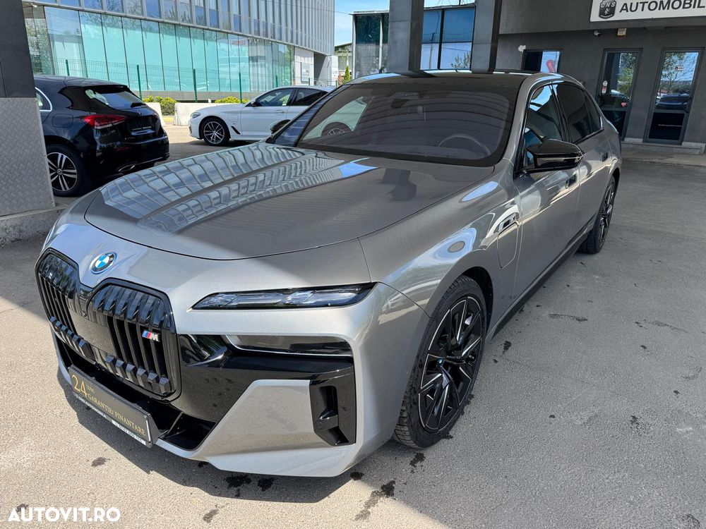 BMW M7 - 2