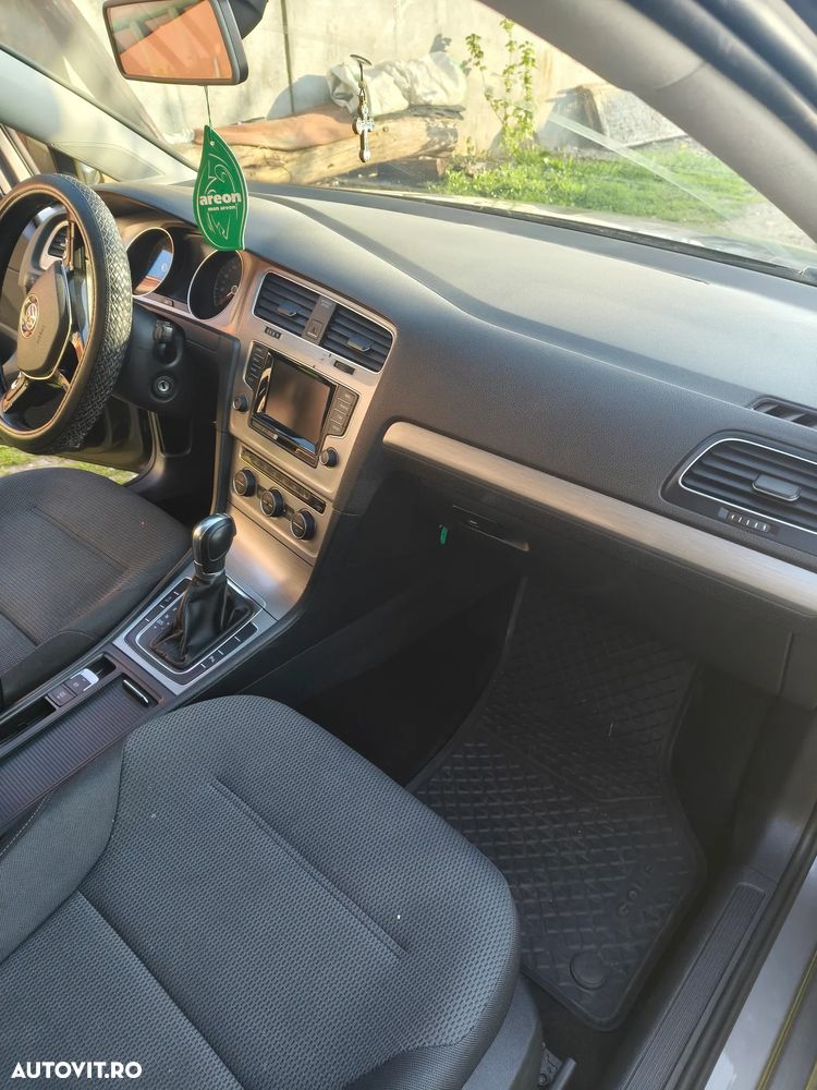 Volkswagen Golf 1.6 TDI BlueMotion Technology DSG Comfortline - 10