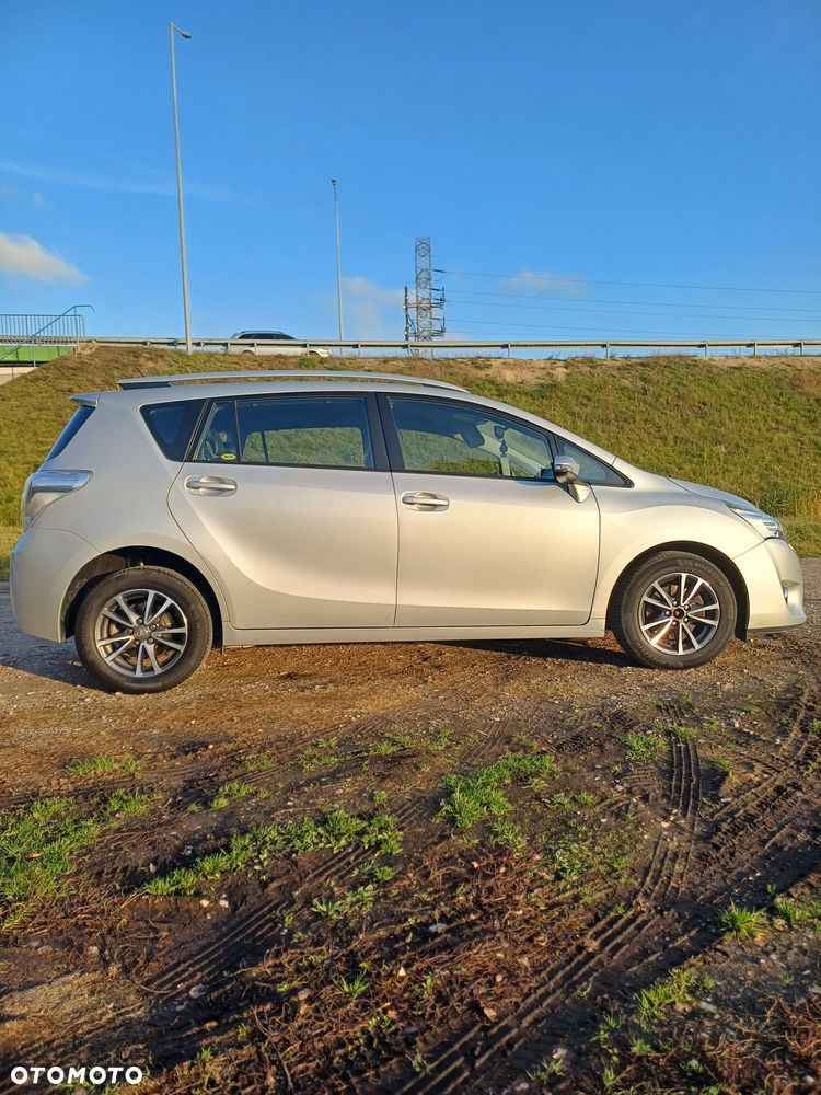 Toyota Verso - 4