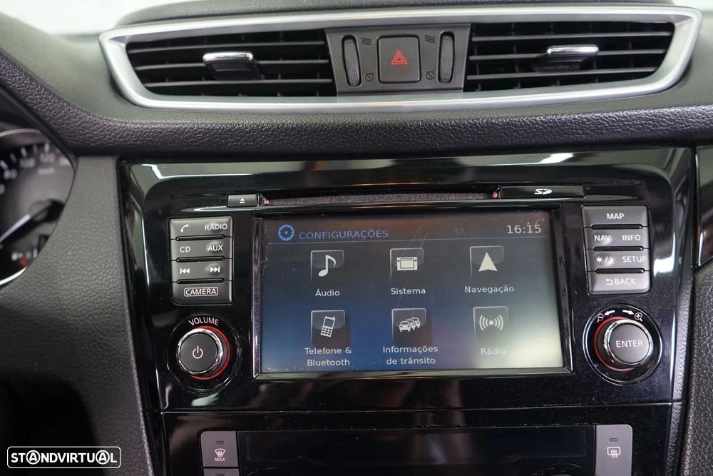 Nissan Qashqai 1.5 dCi N-Connecta Business - 32