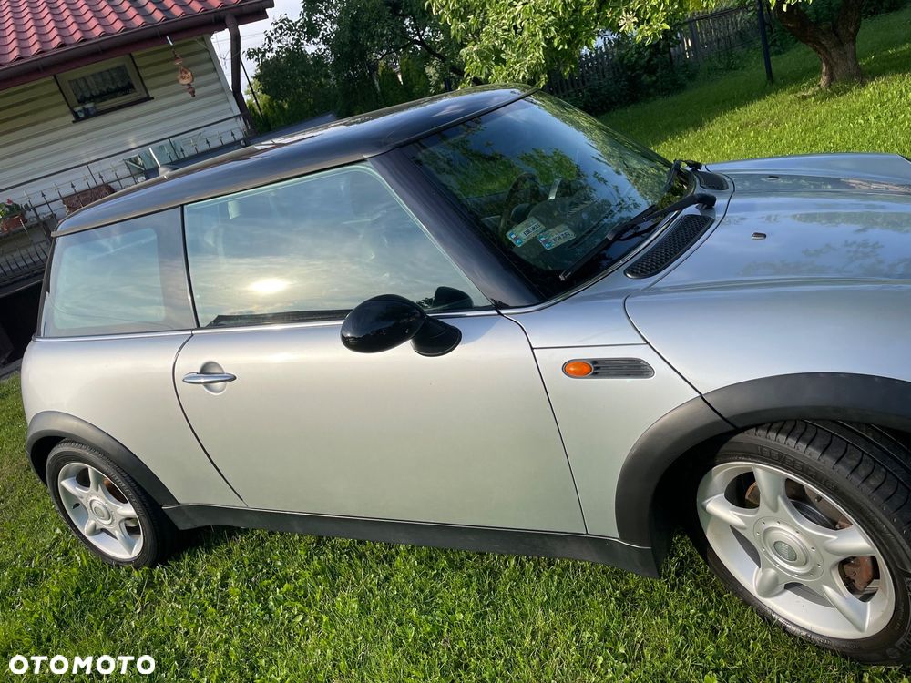 MINI Cooper Standard - 1