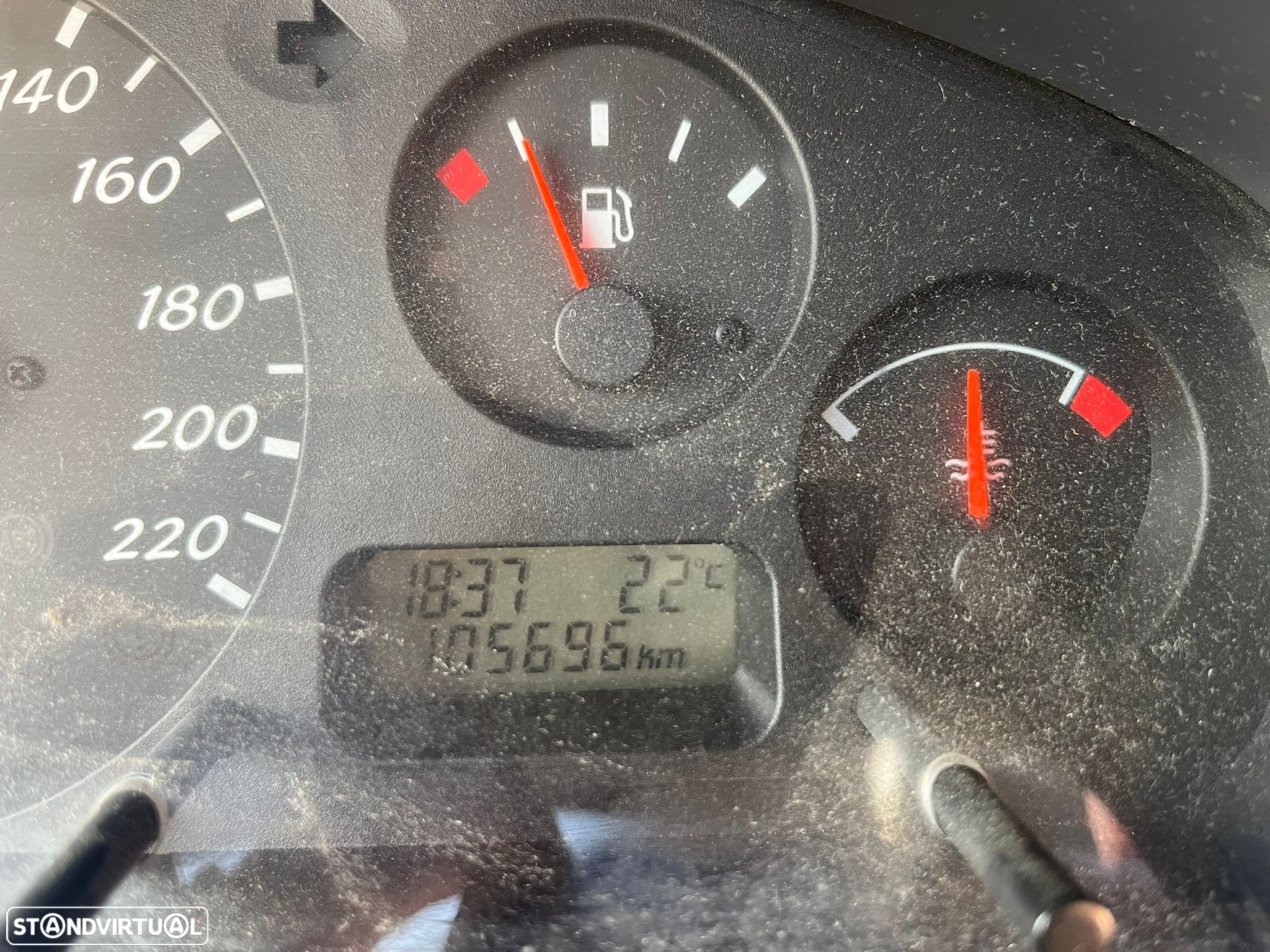 Nissan Almera 1.5 Comfort ABS+AC - 10