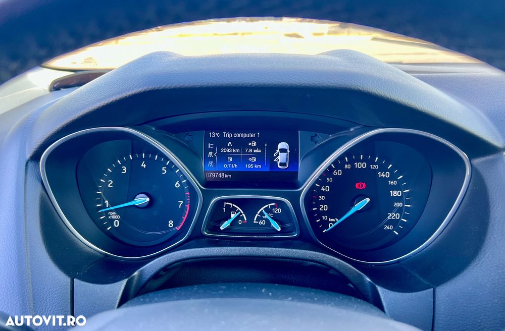 Ford Focus 1.0 EcoBoost Trend - 9