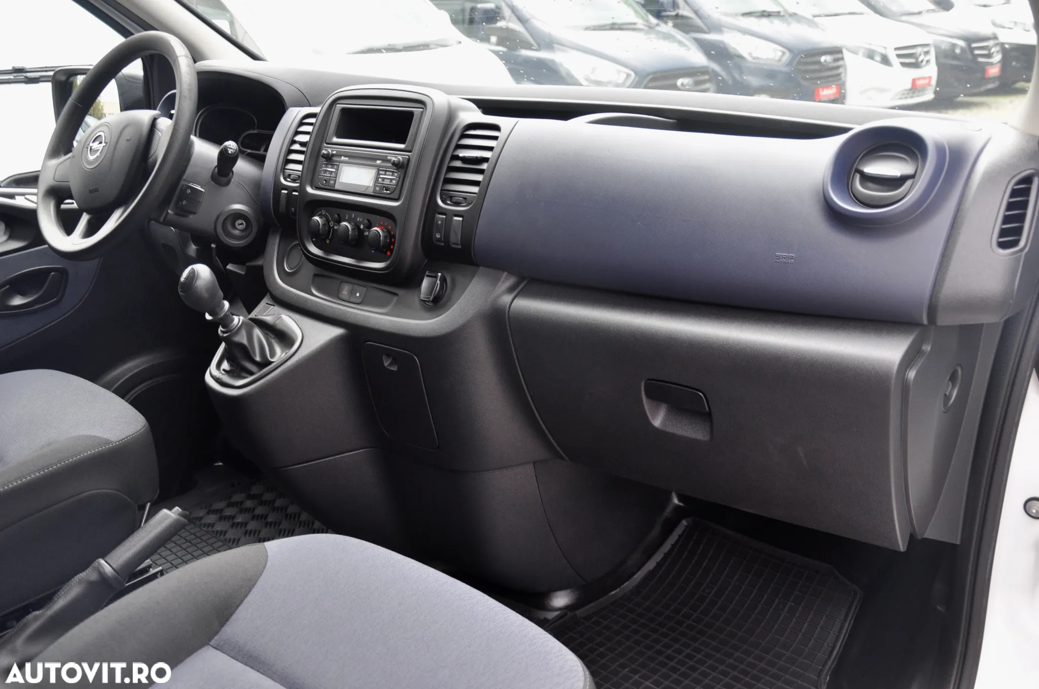 Opel Opel Vivaro Doka 5 Locuri - 14