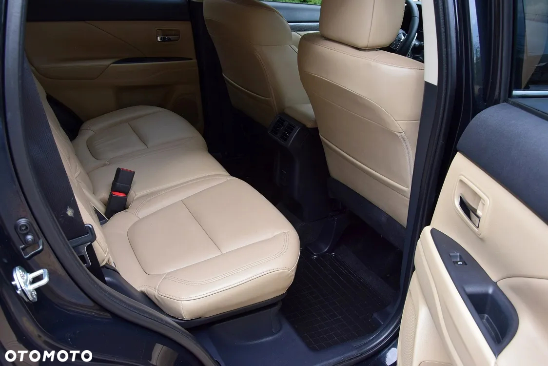 Mitsubishi Outlander 2.0 Intense + SDA 4WD CVT - 10