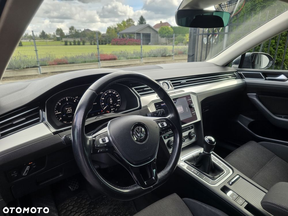 Volkswagen Passat 2018 photo 5