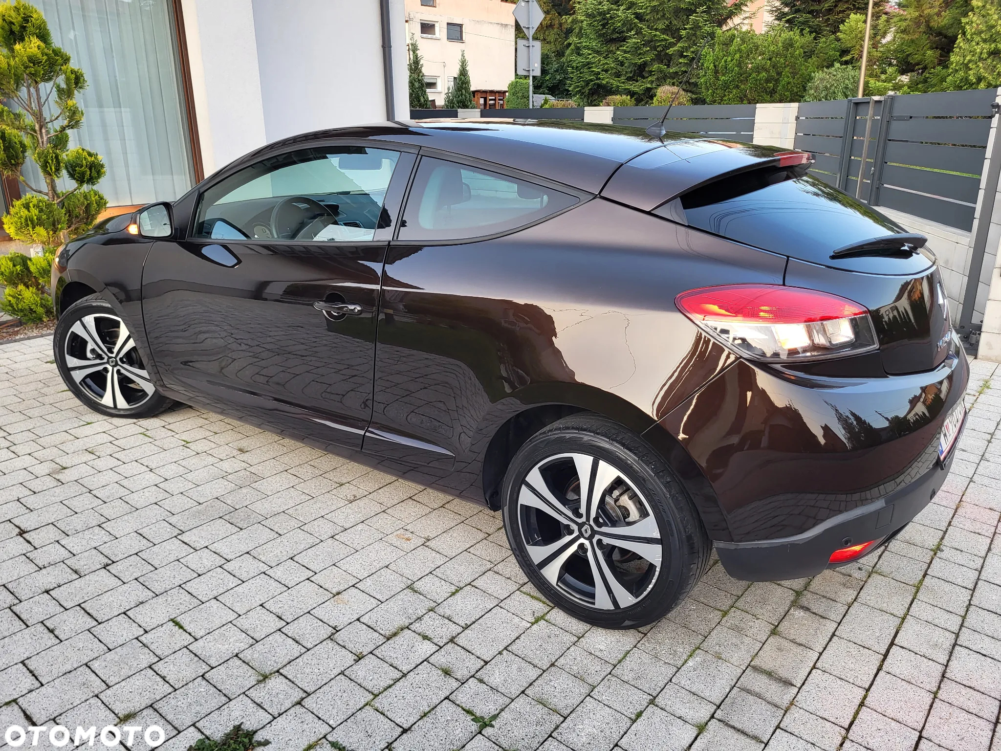 Renault Megane Grandtour ENERGY TCe 115 Start & Stop Bose Edition - 21