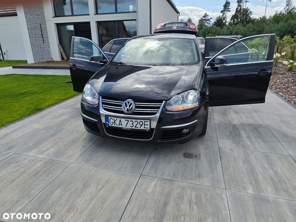 Volkswagen Jetta 2.0 TDI DPF Comfortline - 24