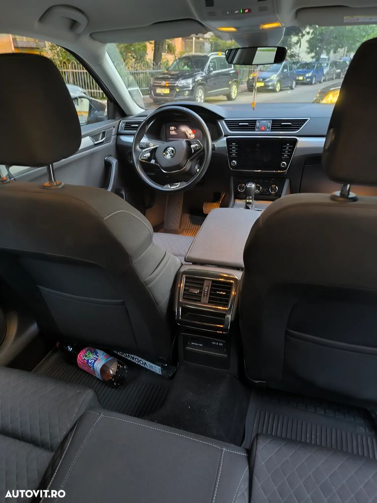 Skoda Superb 2.0 TDI DSG Ambition - 19