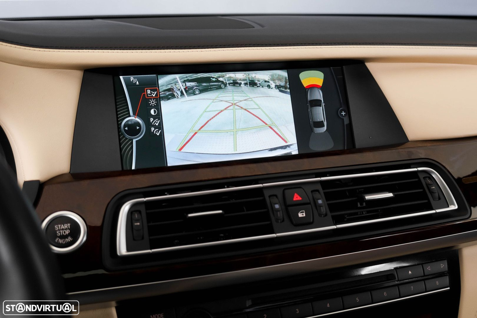 BMW 760 i Pack M - 18
