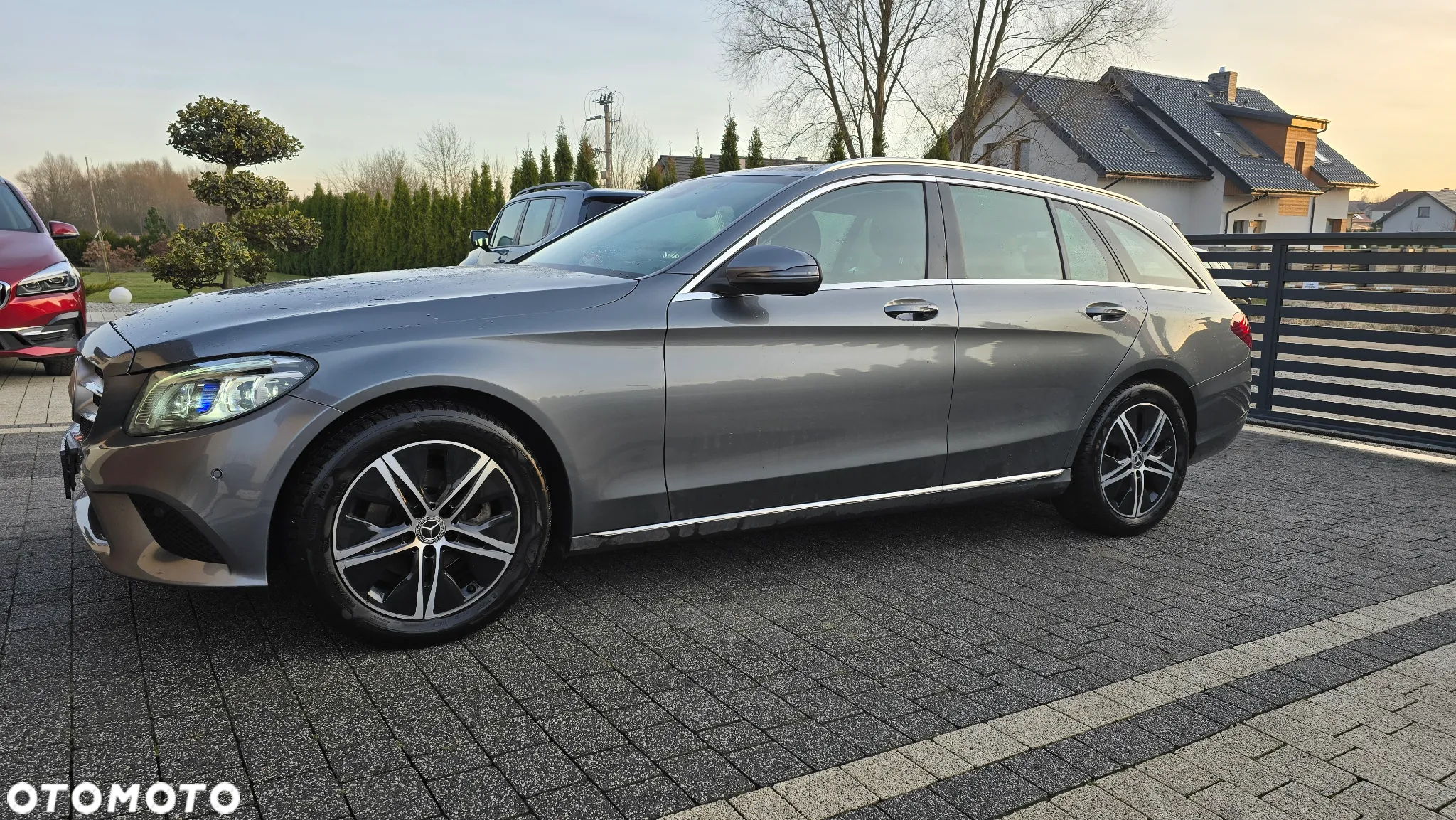 Mercedes-Benz Klasa C 180 T 9G-TRONIC Avantgarde - 2