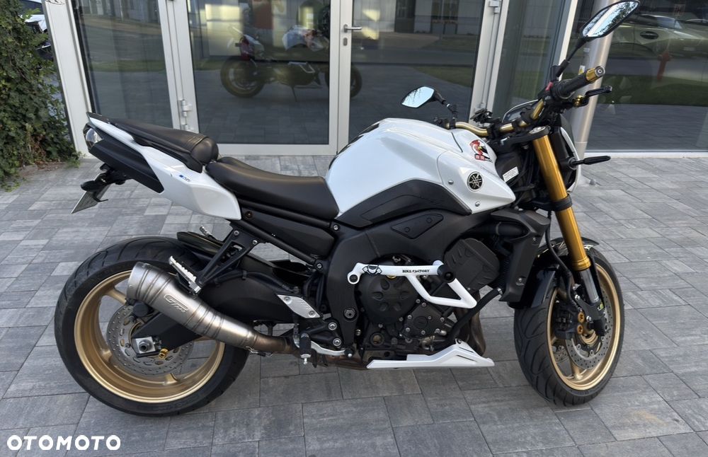 Yamaha FZ8 - 7