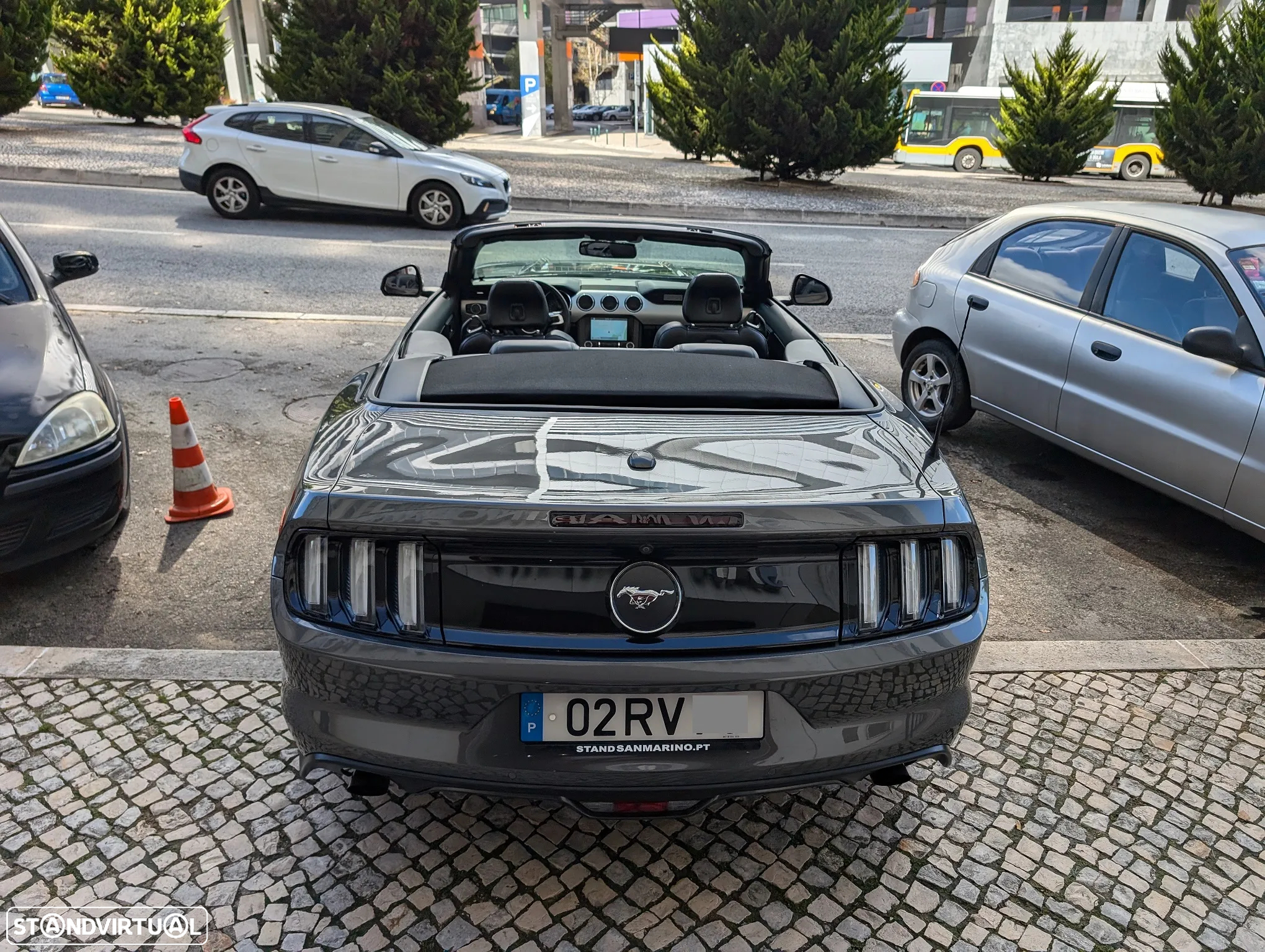 Ford Mustang Cabrio 2.3 Eco Boost - 8