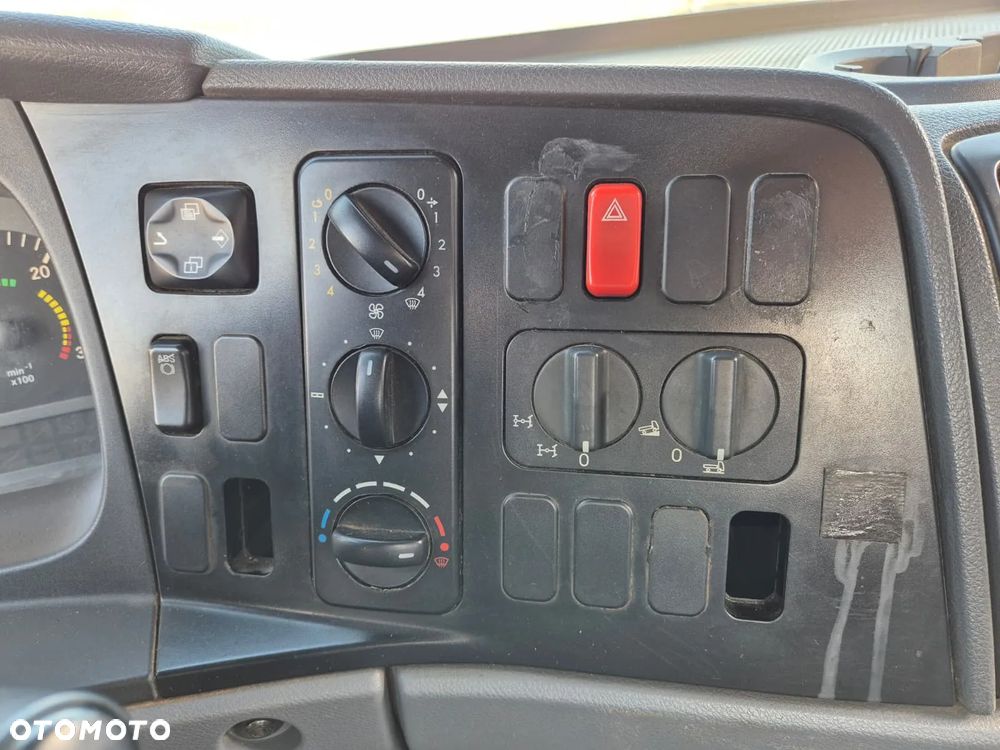 Mercedes-Benz Atego 918 / 4X4 / ZWYŻKA / MAX 18M / 200KG ŁADOWNOŚĆ / STAN BARDZO DOBRY / SERWISOWANY / BEZWYPADKOWY / NISKI PRZEBIEG! - 29
