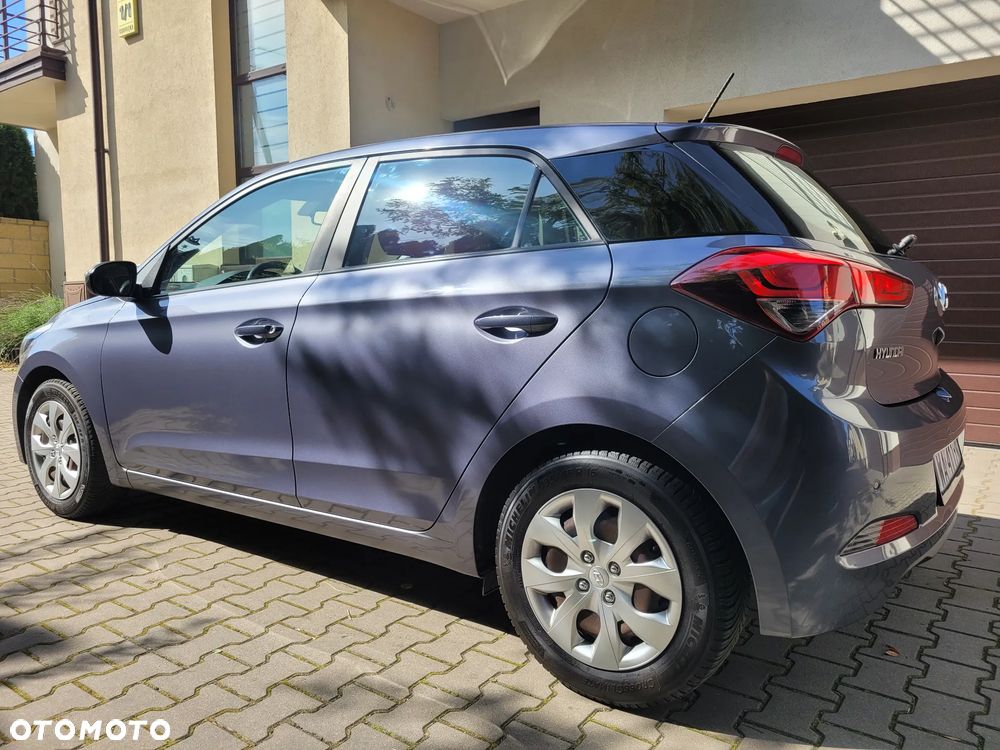 Hyundai i20 1.4 Intro Edition - 9