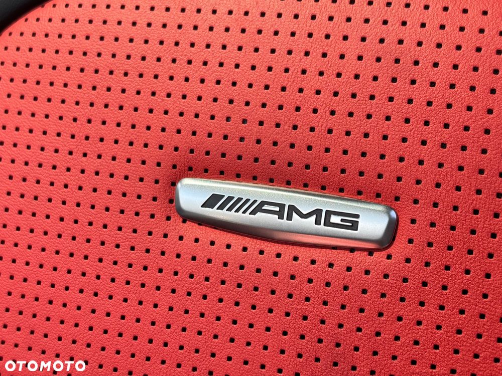 Mercedes-Benz GLC AMG 63 4Matic+ AMG Speedshift MCT - 16