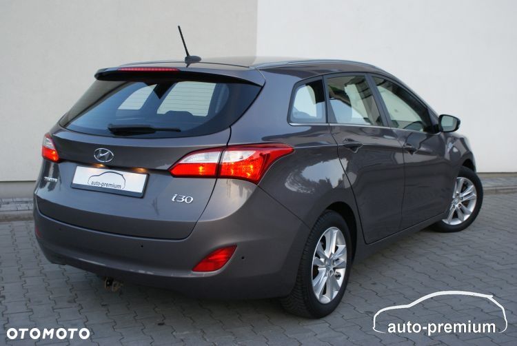 Hyundai i30 1.6 Trend - 30