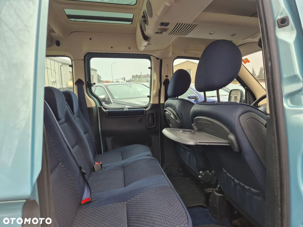 Citroën Berlingo 1.6 16V Multispace Exclusive - 16