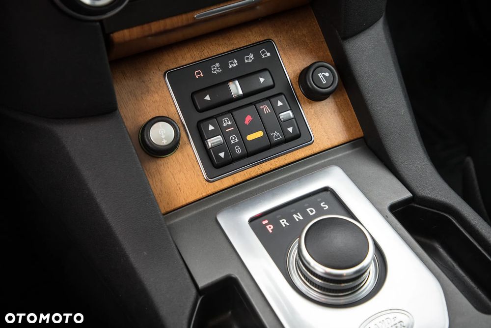 Land Rover Discovery 3.0 SD V6 HSE - 30