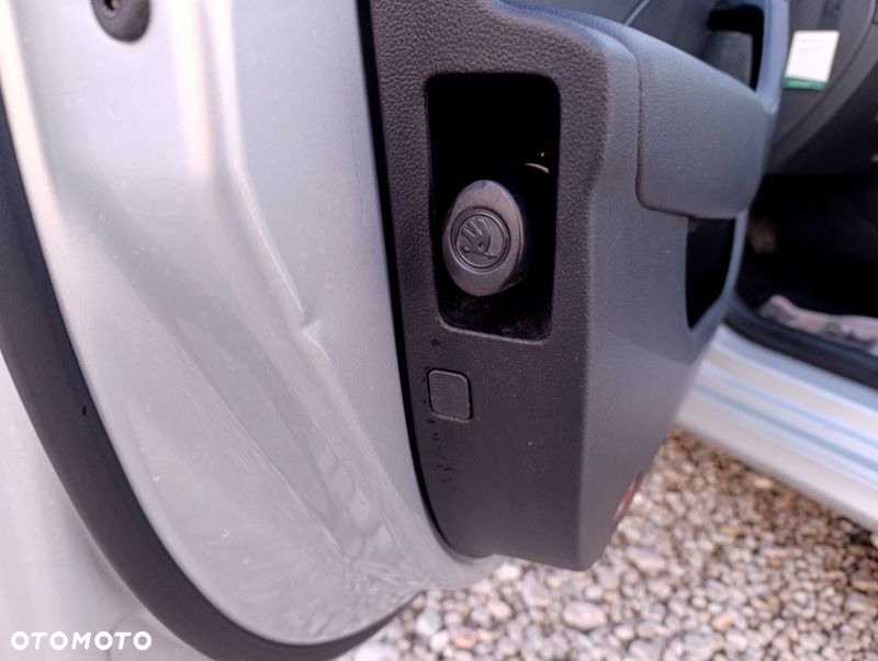 Skoda Octavia 2.0 TDI Ambition DSG - 16