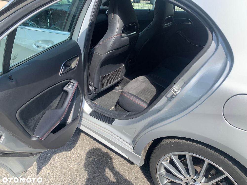 Mercedes-Benz Klasa A 180 CDI 7G-DCT AMG Line - 21
