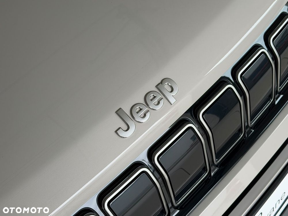 Jeep Avenger 1.2 GSE T3 Summit FWD - 4