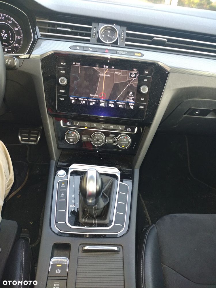 Volkswagen Arteon 2.0 TDI SCR R-Line DSG - 16