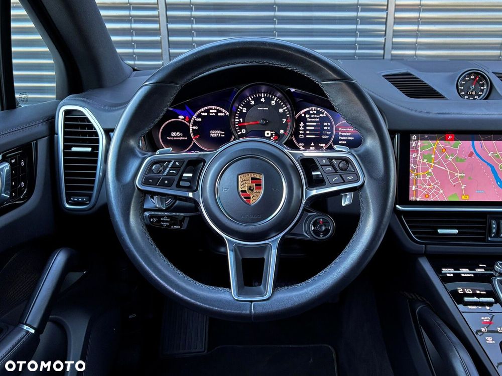 Porsche Cayenne - 24