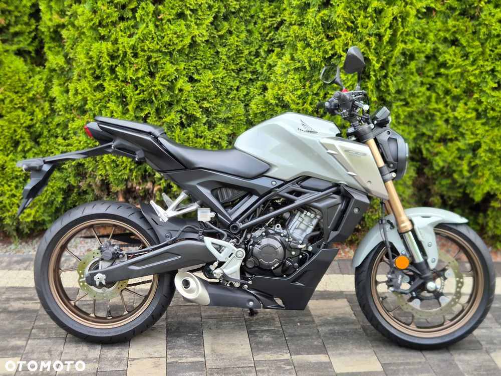 Honda CB - 3