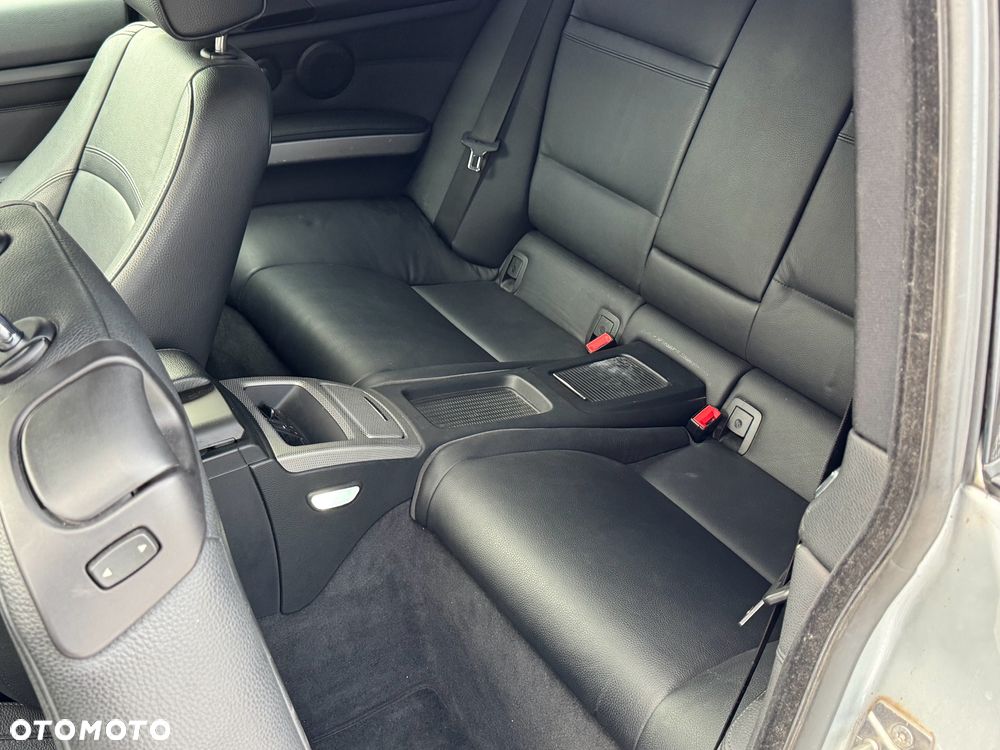 BMW Seria 3 335i M Sport Edition - 18