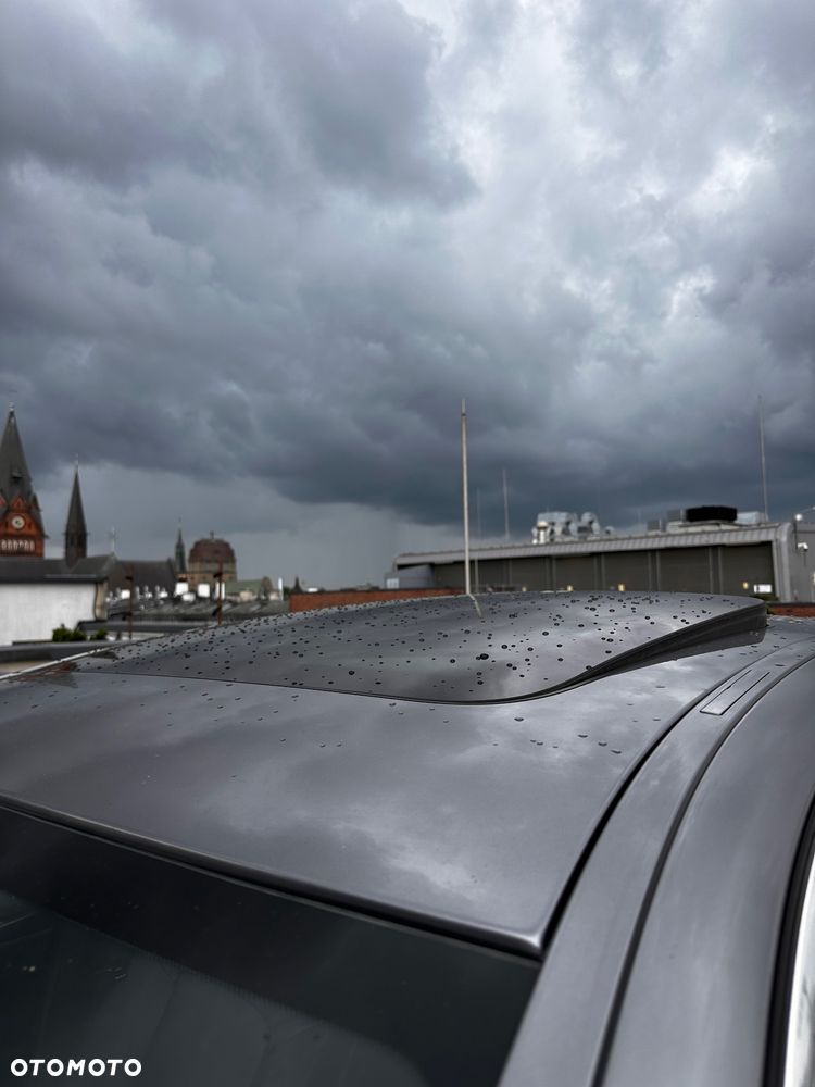 BMW Seria 5 530d xDrive - 37