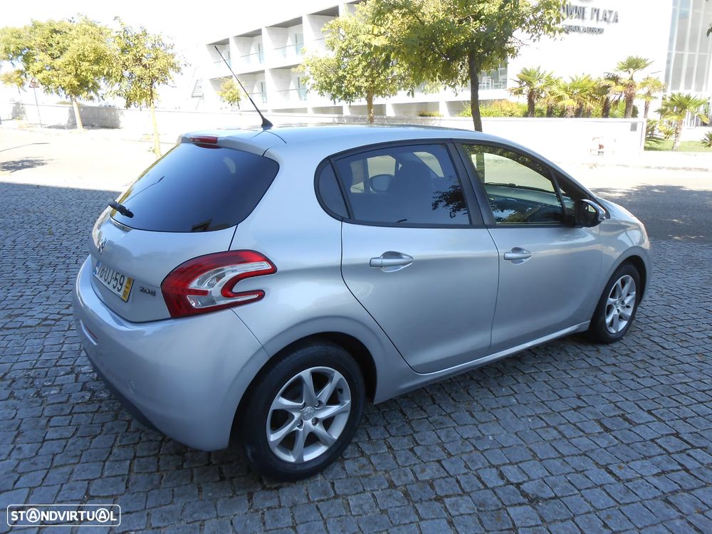 Peugeot 208 1.4 HDi Active - 7