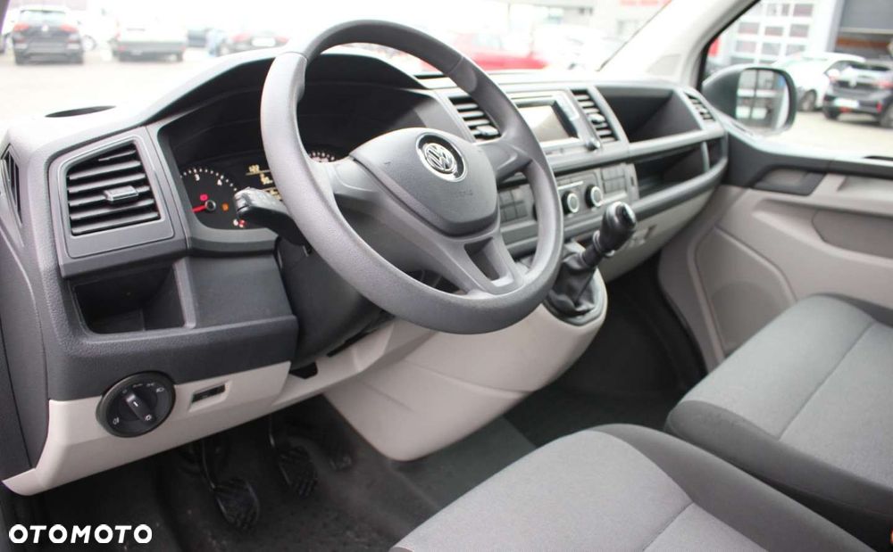 Volkswagen Transporter - 13