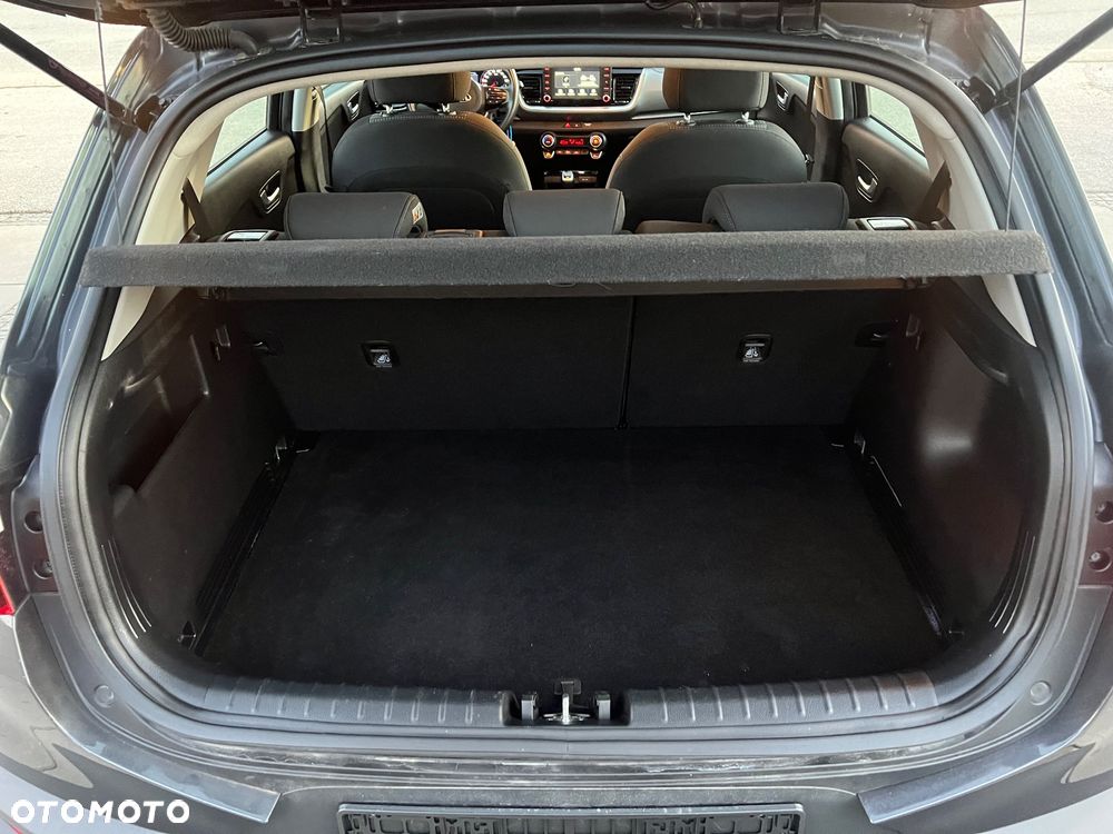 Kia Stonic 1.4 L - 28