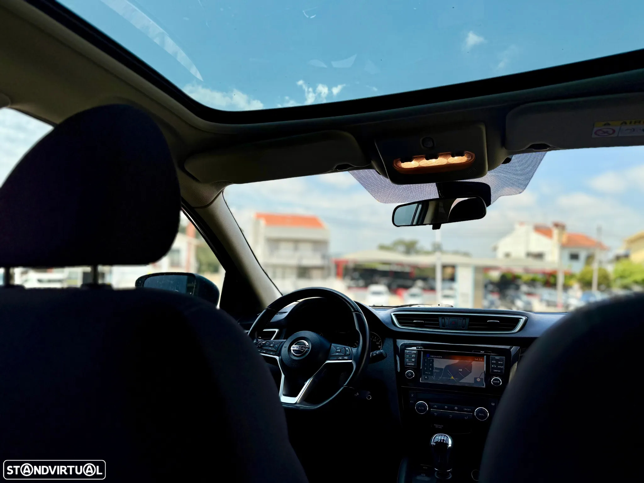 Nissan Qashqai 1.5 dCi N-Connecta - 17