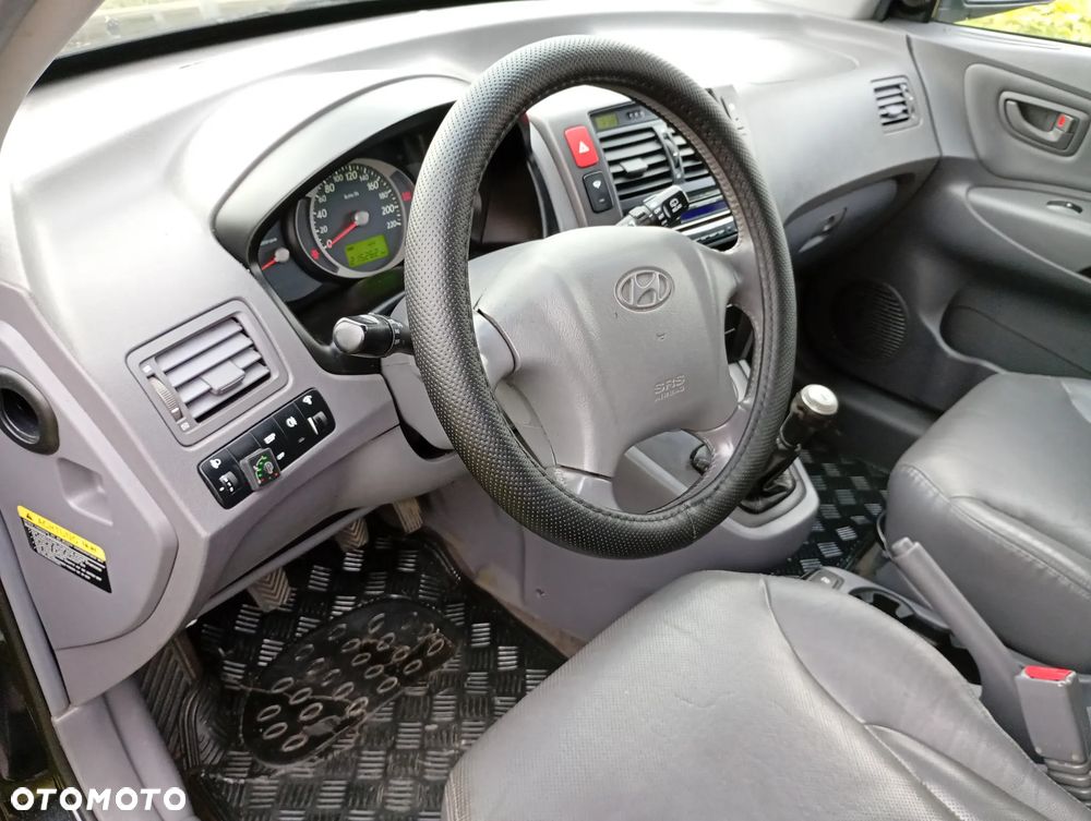 Hyundai Tucson 2.0 Comfort 2WD - 15