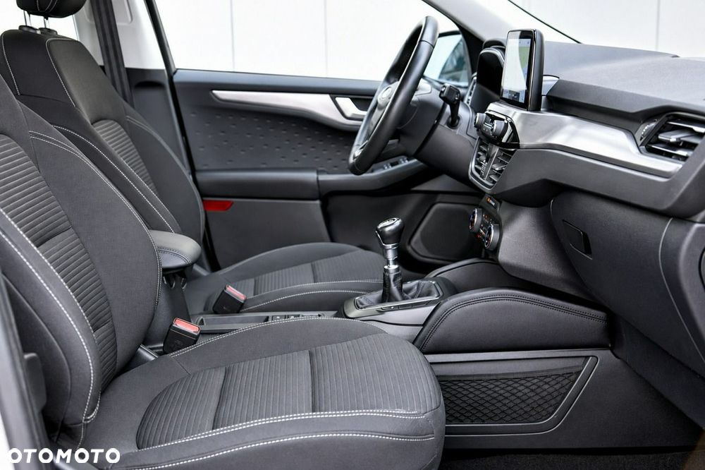 Ford Kuga - 18
