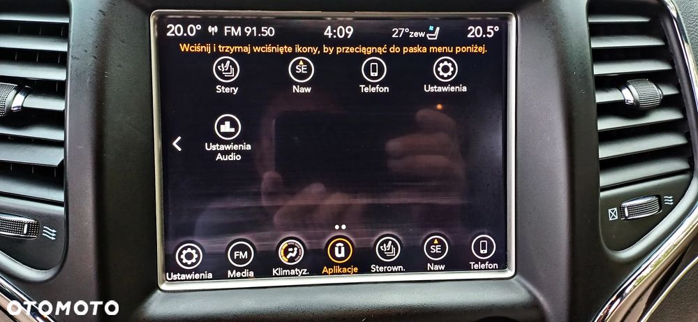 Jeep Grand Cherokee - 26